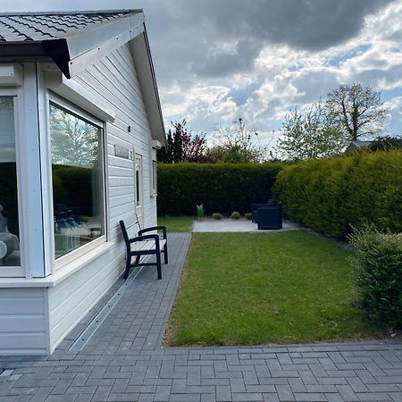 Bungalow Scheldezicht In Zeeland Dicht Bij Zee Scherpenisse Exteriör bild