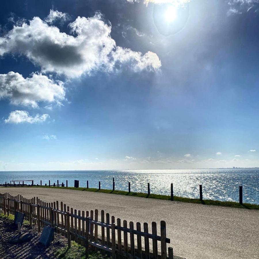 Bungalow Scheldezicht In Zeeland Dicht Bij Zee Scherpenisse Exteriör bild