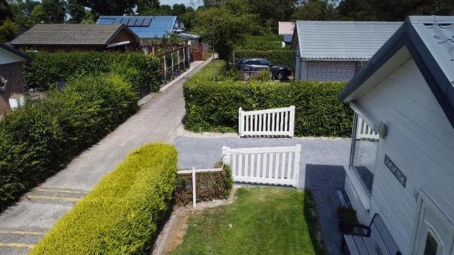 Bungalow Scheldezicht In Zeeland Dicht Bij Zee Scherpenisse Exteriör bild